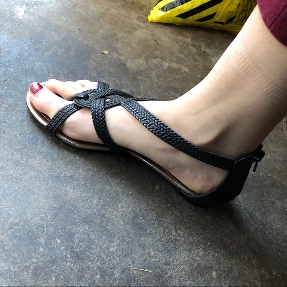 Bundle of sandals - Picture 8 of 8